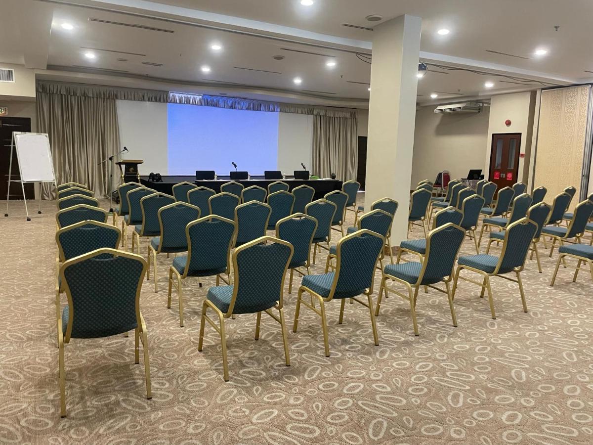 Putra Brasmana Hotel Kuala Perlis Eksteriør bilde