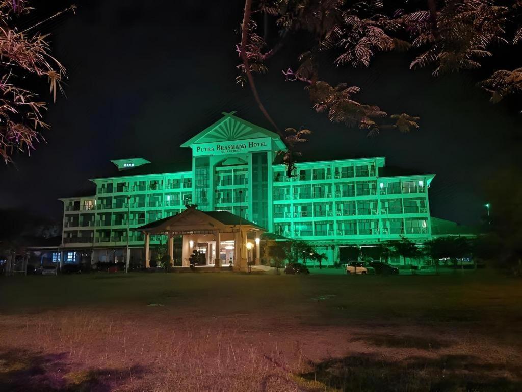 Putra Brasmana Hotel Kuala Perlis Eksteriør bilde